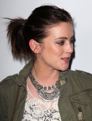 Jessica Stroup ジェシカ・ストロープ