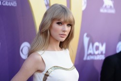 Taylor Swift テイラー・スウィフト