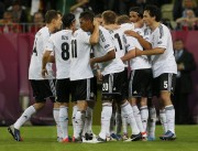 Германия -Греция - на чемпионате по футболу, Евро 2012, 22 июня 2012 (123xHQ) Eda41b201612857