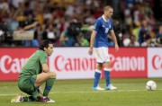 Испания - Италия - Финальный матс на чемпионате Евро 2012, 1 июля 2012 (322xHQ) 1846c0201623351