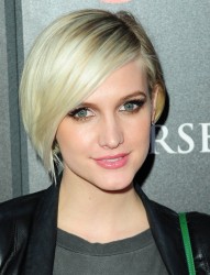 Ashlee Simpson at Escape to Total Rewards at Hollywood and Highland ...